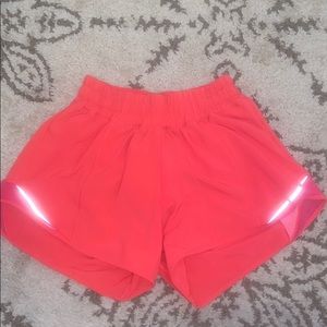 Lululemon Hotty Hot Shorts 4”
